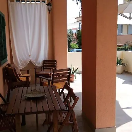 Casa Tiare' 74a - Al Centro Posizione Tranquilla Vicino Mare Апартаменты Сильви-Марина